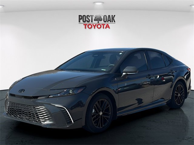 Used 2025 Toyota Camry SE image 3
