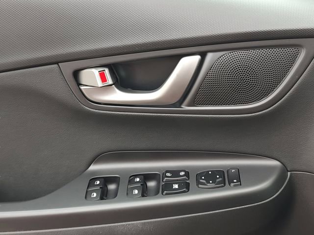 Used 2018 Hyundai Kona Limited AWD/4WD image 25
