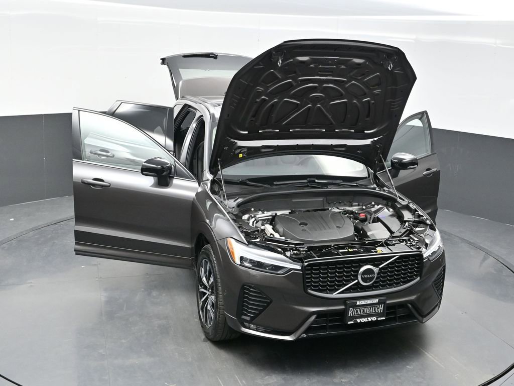 Used 2025 Volvo XC60 B5 Plus w/ Climate Package AWD/4WD image 39