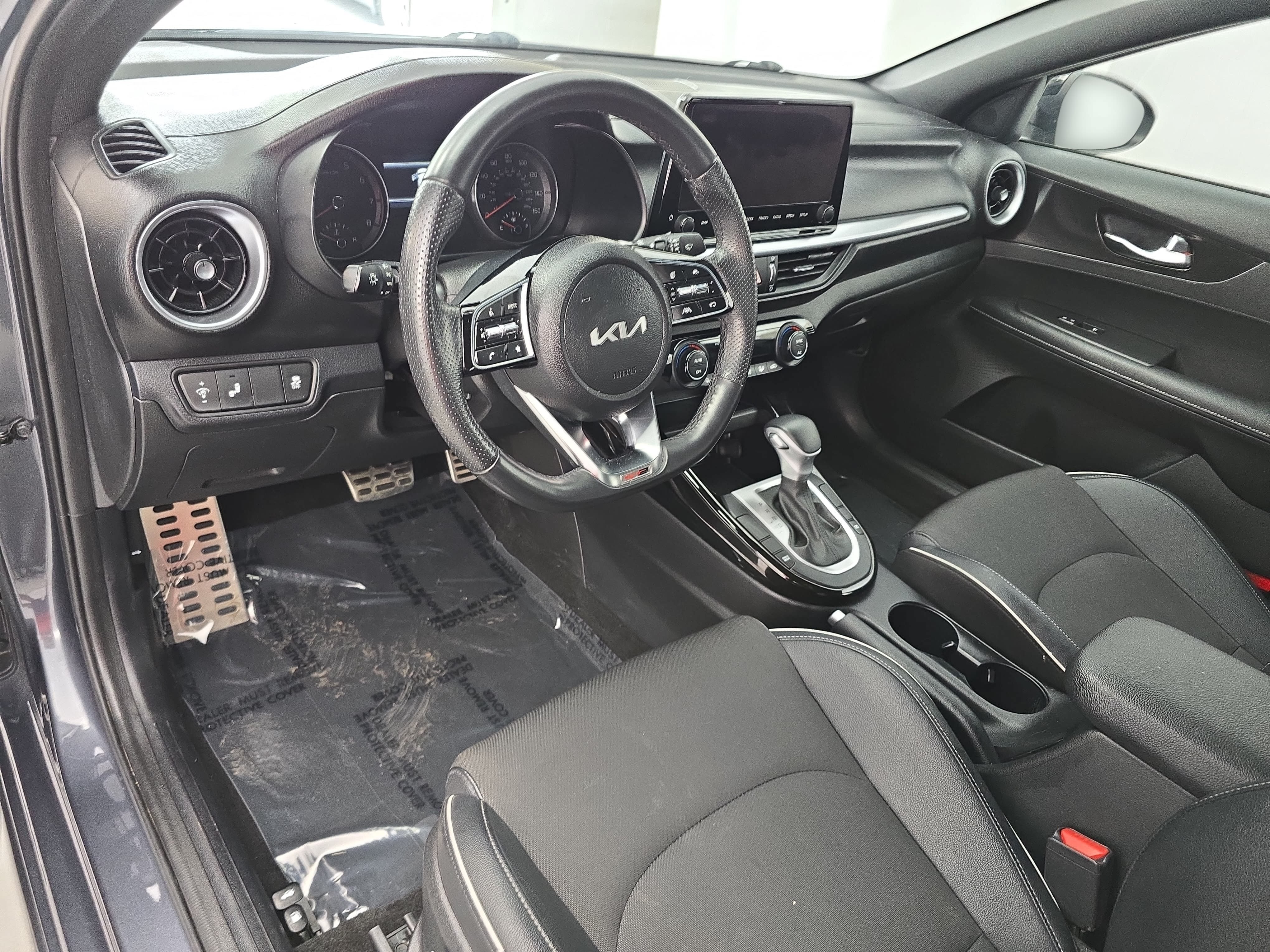 Used 2023 Kia Forte GT-Line FWD image 15
