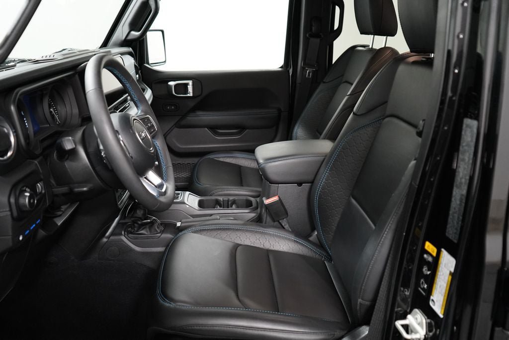 Used 2024 Jeep Wrangler High Altitude AWD/4WD image 12