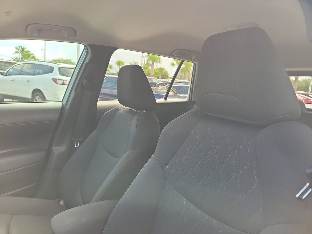 Certified 2024 Toyota Corolla Cross LE FWD image 21