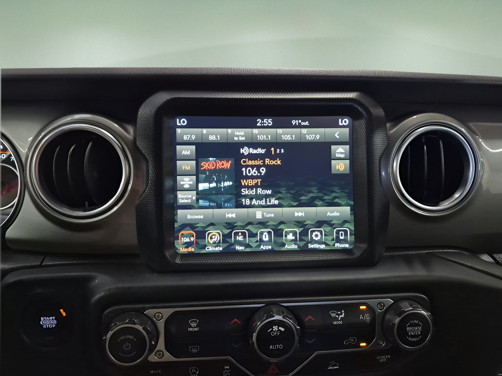 Used 2023 Jeep Gladiator Overland AWD/4WD image 29