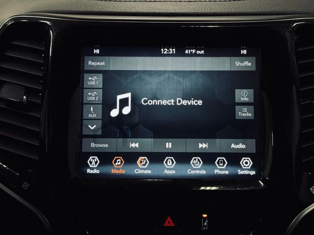 Used 2022 Jeep Cherokee Limited image 37