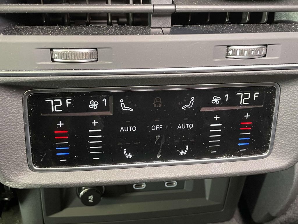 Used 2025 Audi Q7 3.0T Premium Plus image 26