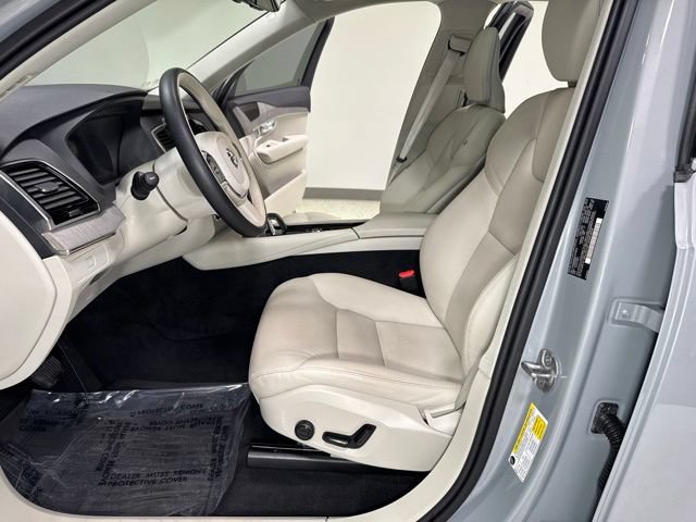 Used 2025 Volvo XC90 B6 Plus w/ Protection Package Premier AWD/4WD image 16