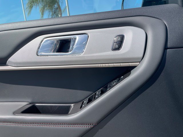 New 2026 Ford Explorer Active w/ Active Comfort Package RWD image 19