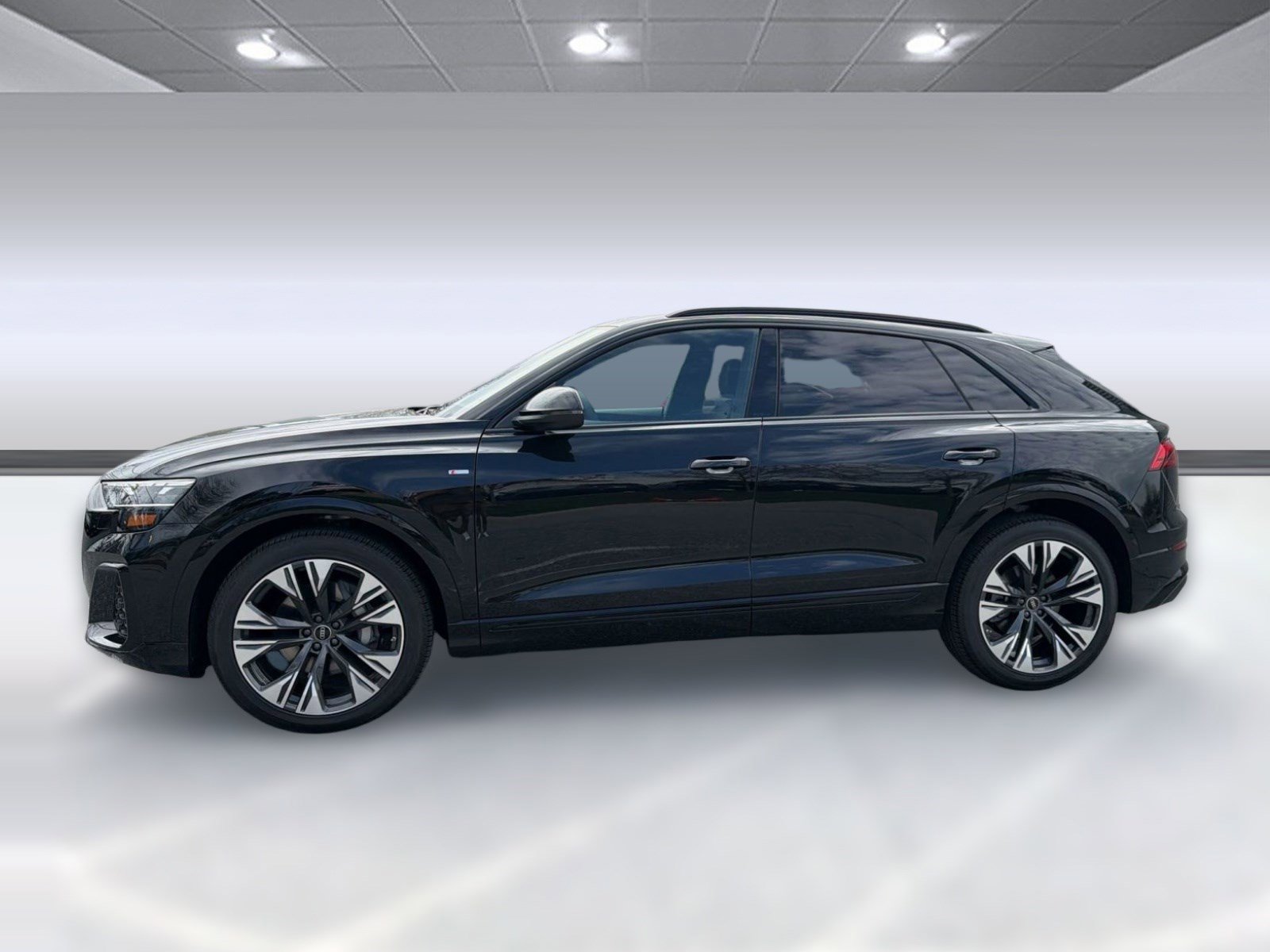New 2026 Audi Q8 Premium Plus AWD/4WD image 2