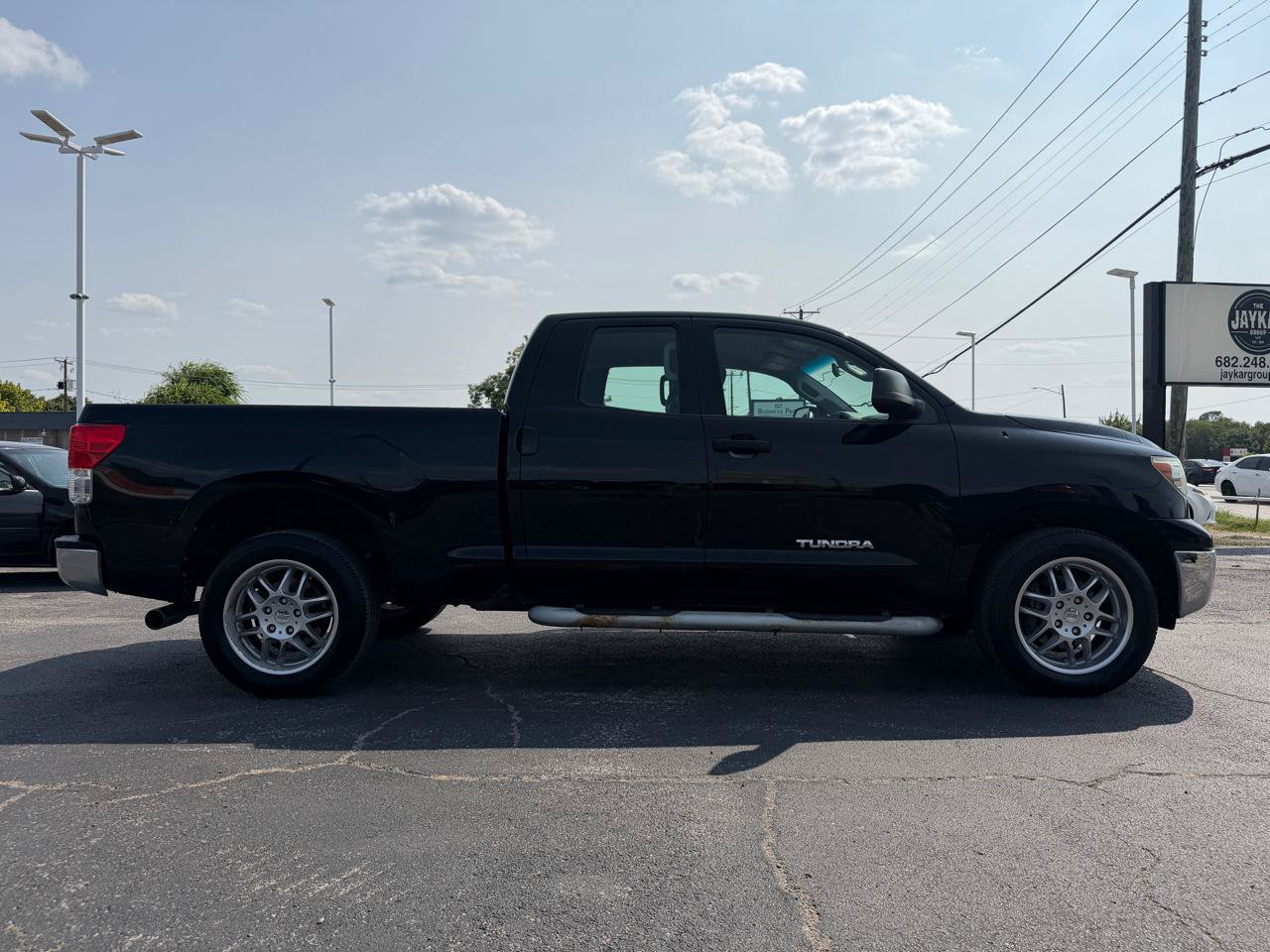 Used 2011 Toyota Tundra 2WD Double Cab w/ Tow Pkg image 4