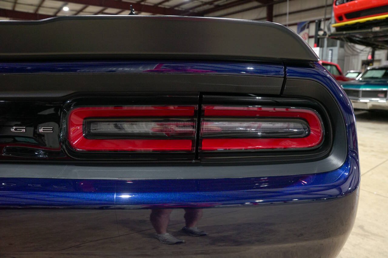 Used 2017 Dodge Challenger R/T Scat Pack RWD image 32