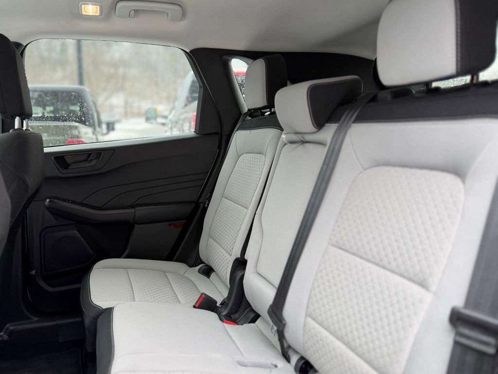 Used 2023 Ford Escape Active image 5