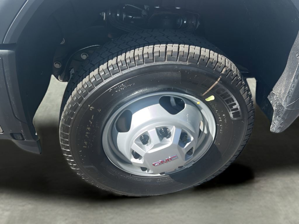 New 2026 GMC Sierra 3500 Pro image 10