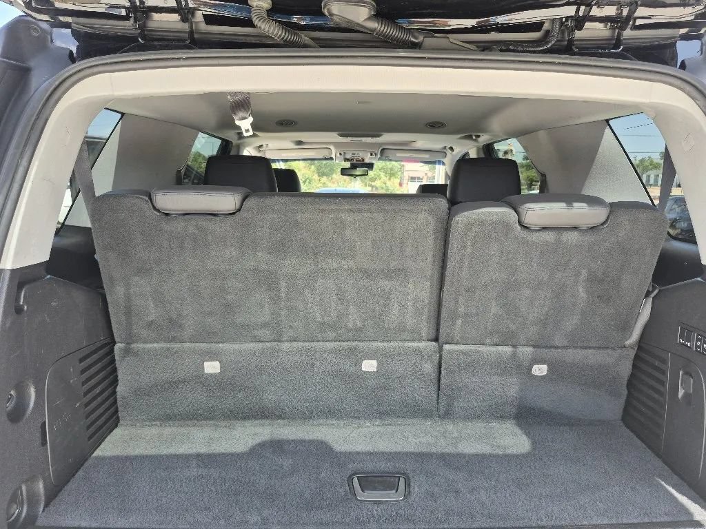 Used 2018 Cadillac Escalade Luxury RWD image 24
