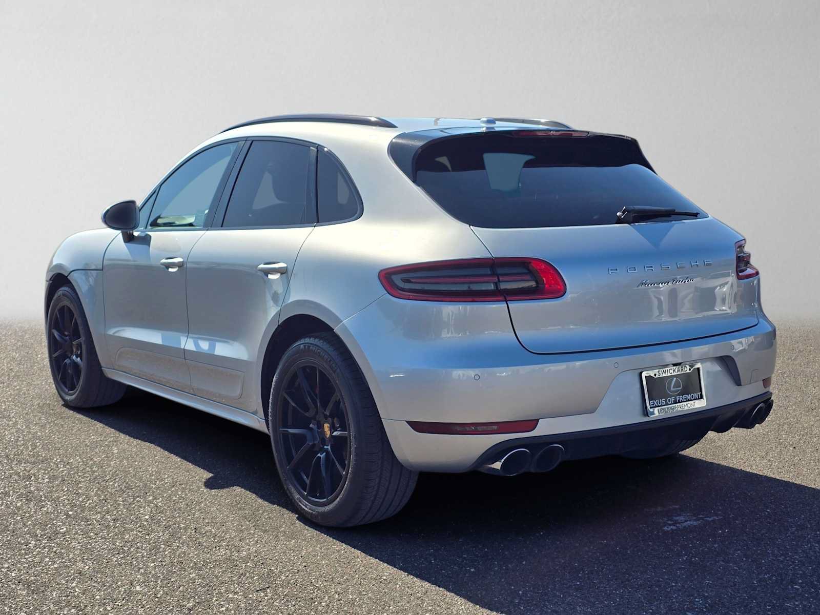Used 2015 Porsche Macan Turbo AWD/4WD image 5