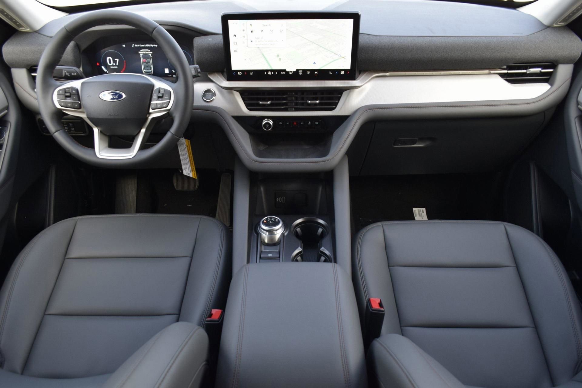 New 2026 Ford Explorer Active w/ Active Comfort Package image 7