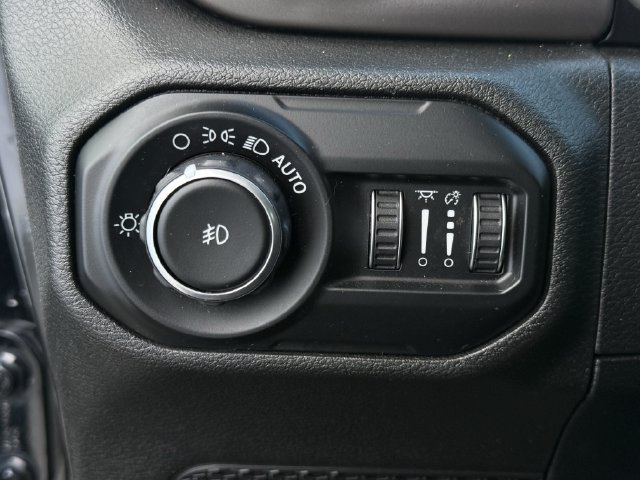 Used 2020 Jeep Wrangler Unlimited Sport S AWD/4WD image 24