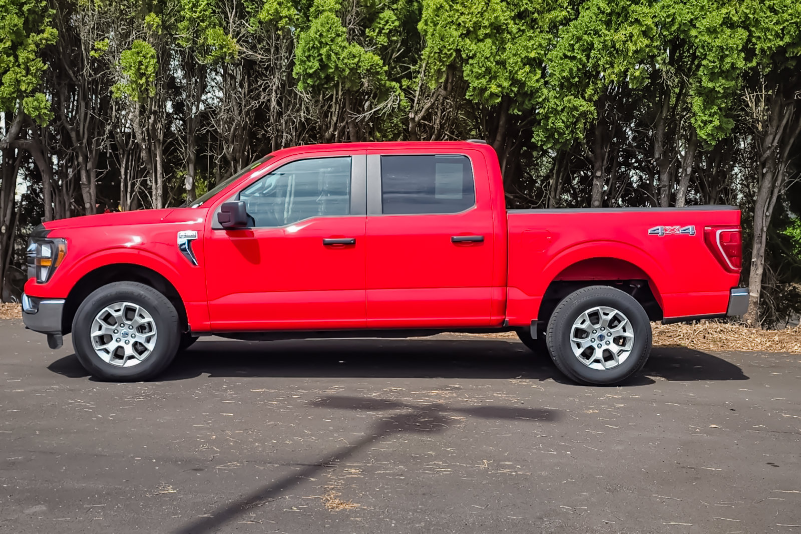 Used 2023 Ford F150 XLT AWD/4WD image 6