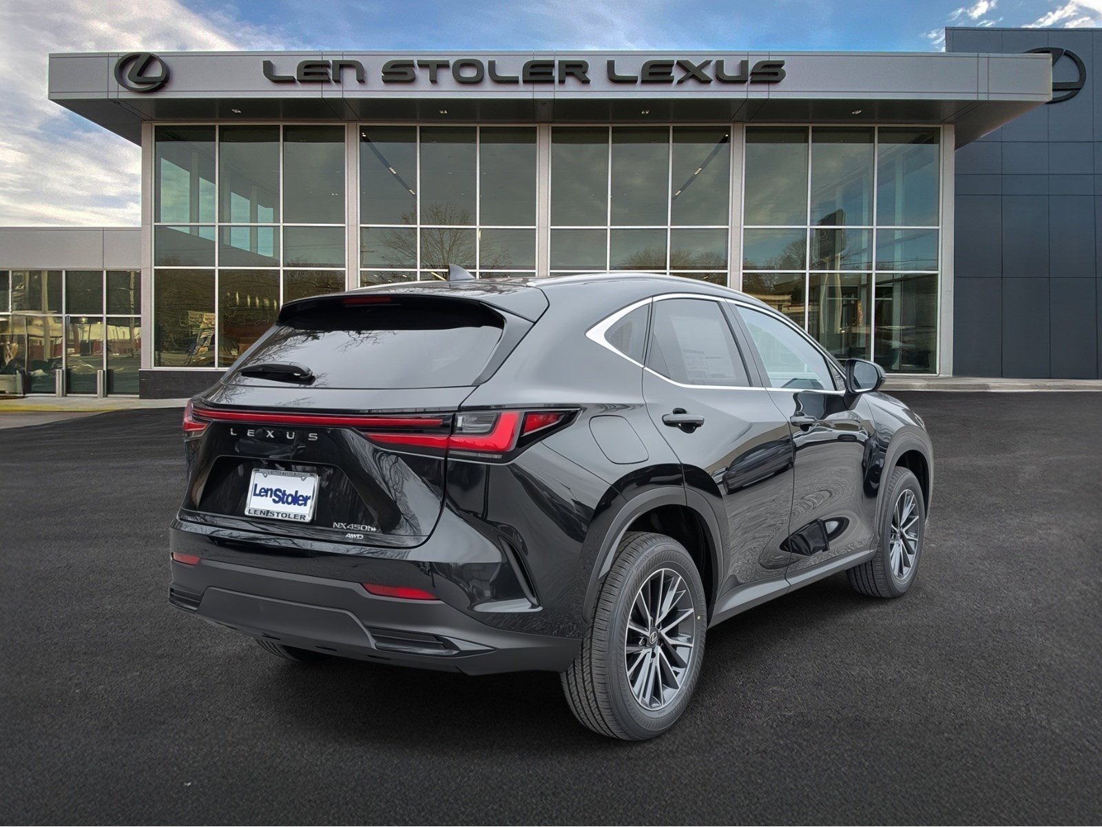 New 2026 Lexus NX 450h+ 450h image 2