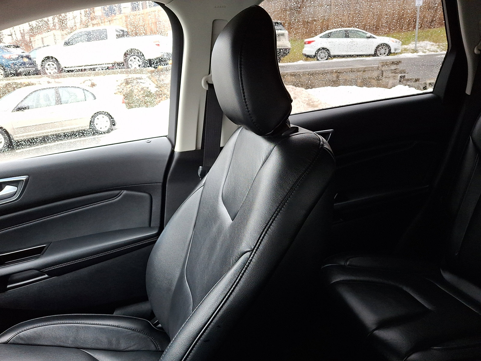 Used 2019 Ford Edge Titanium image 17