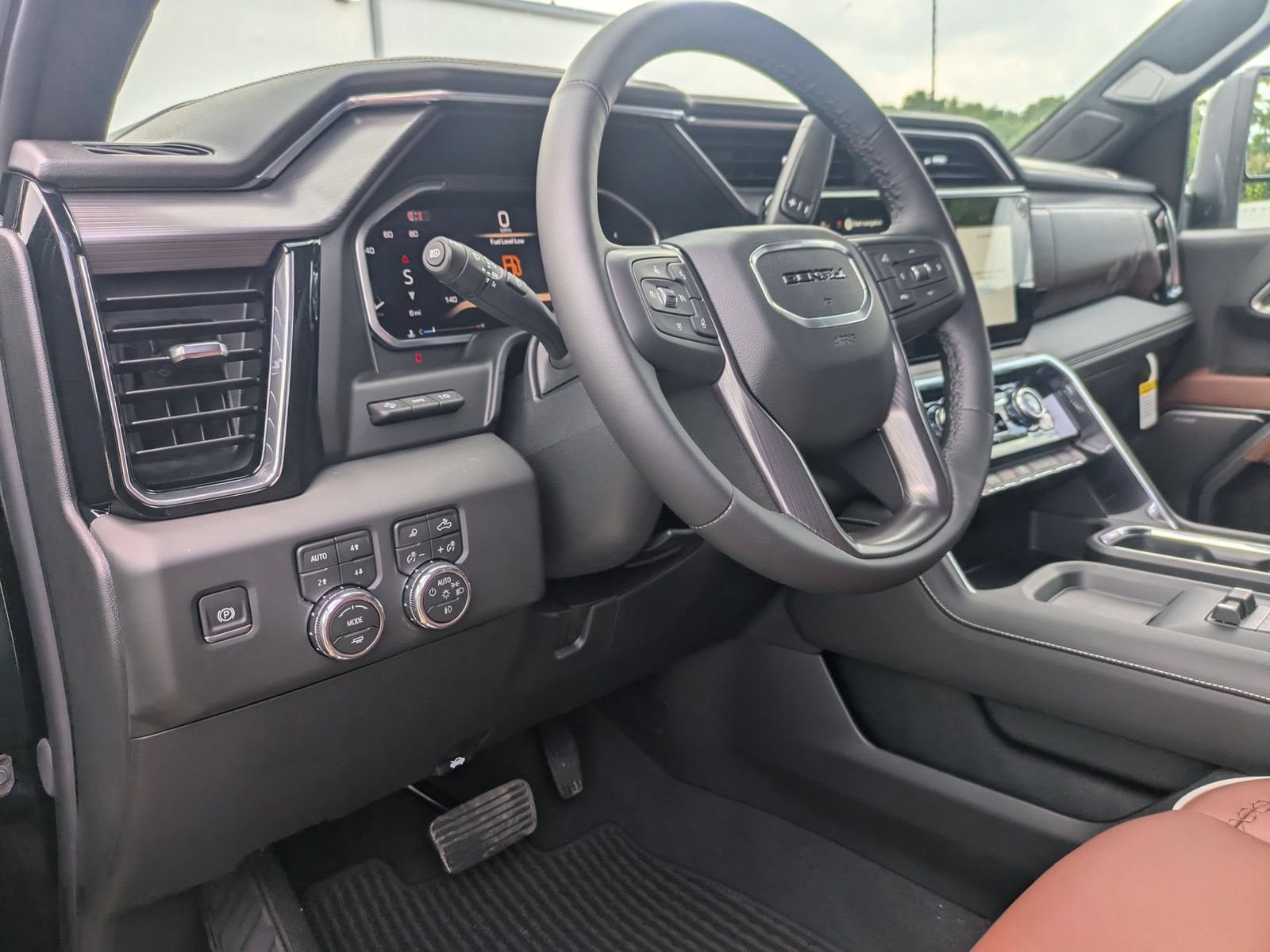 New 2026 GMC Sierra 2500 Denali Ultimate AWD/4WD image 10