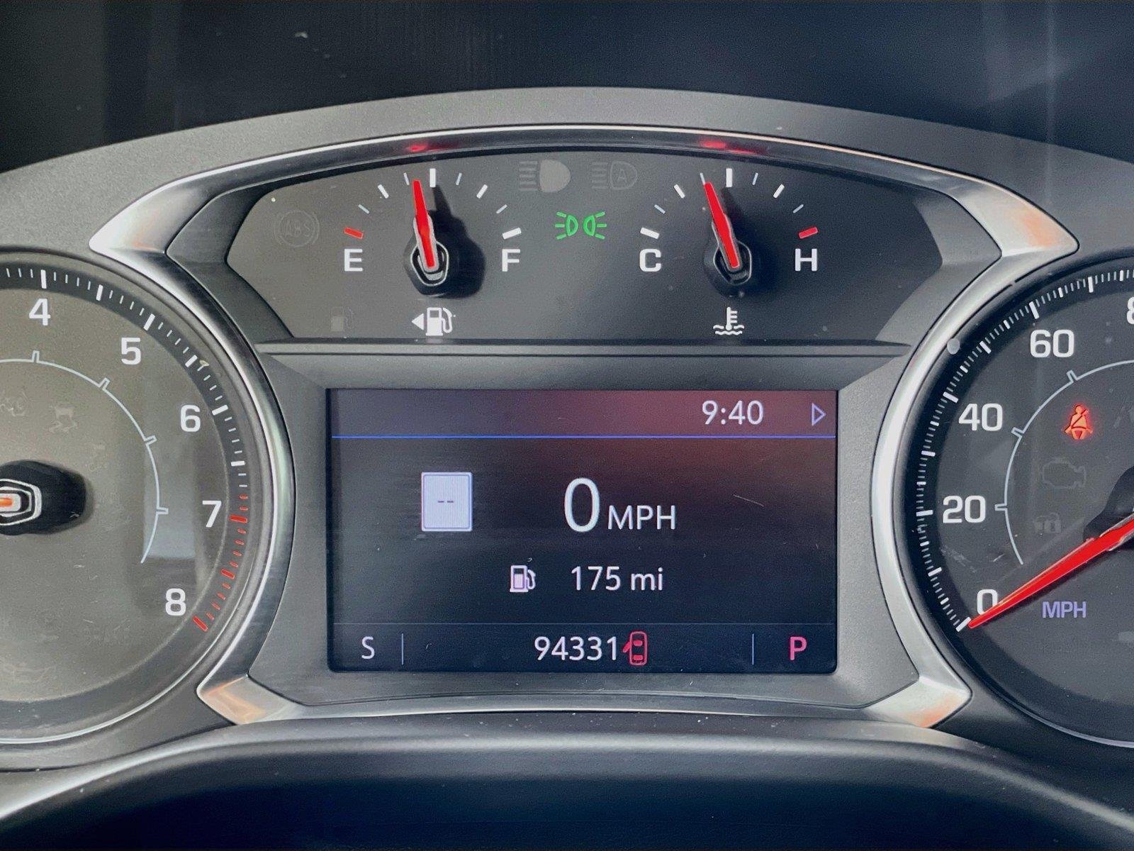 Used 2021 GMC Acadia SLT w/ LPO, Floor Liner Package FWD image 15