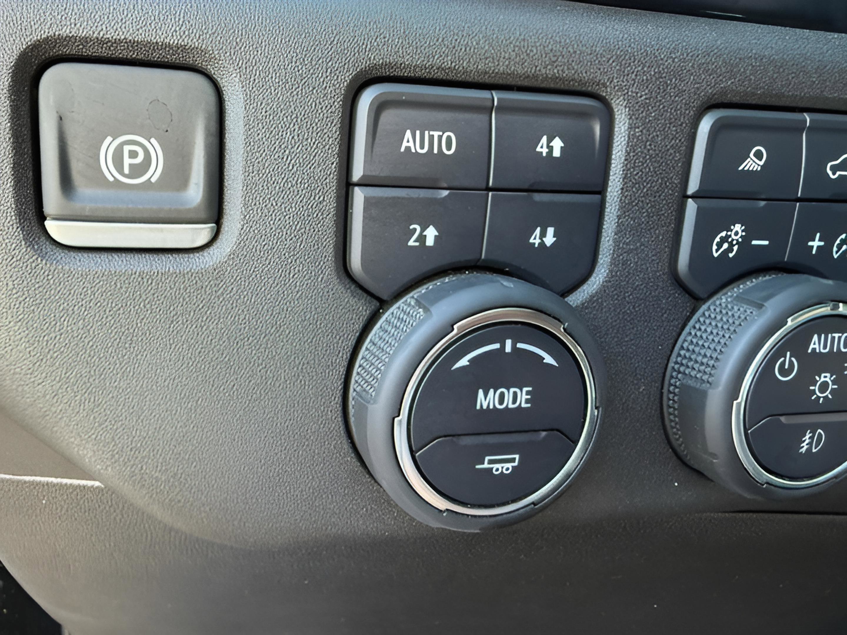 Certified 2024 Chevrolet Silverado 2500 High Country w/ High Country Premium Package image 24