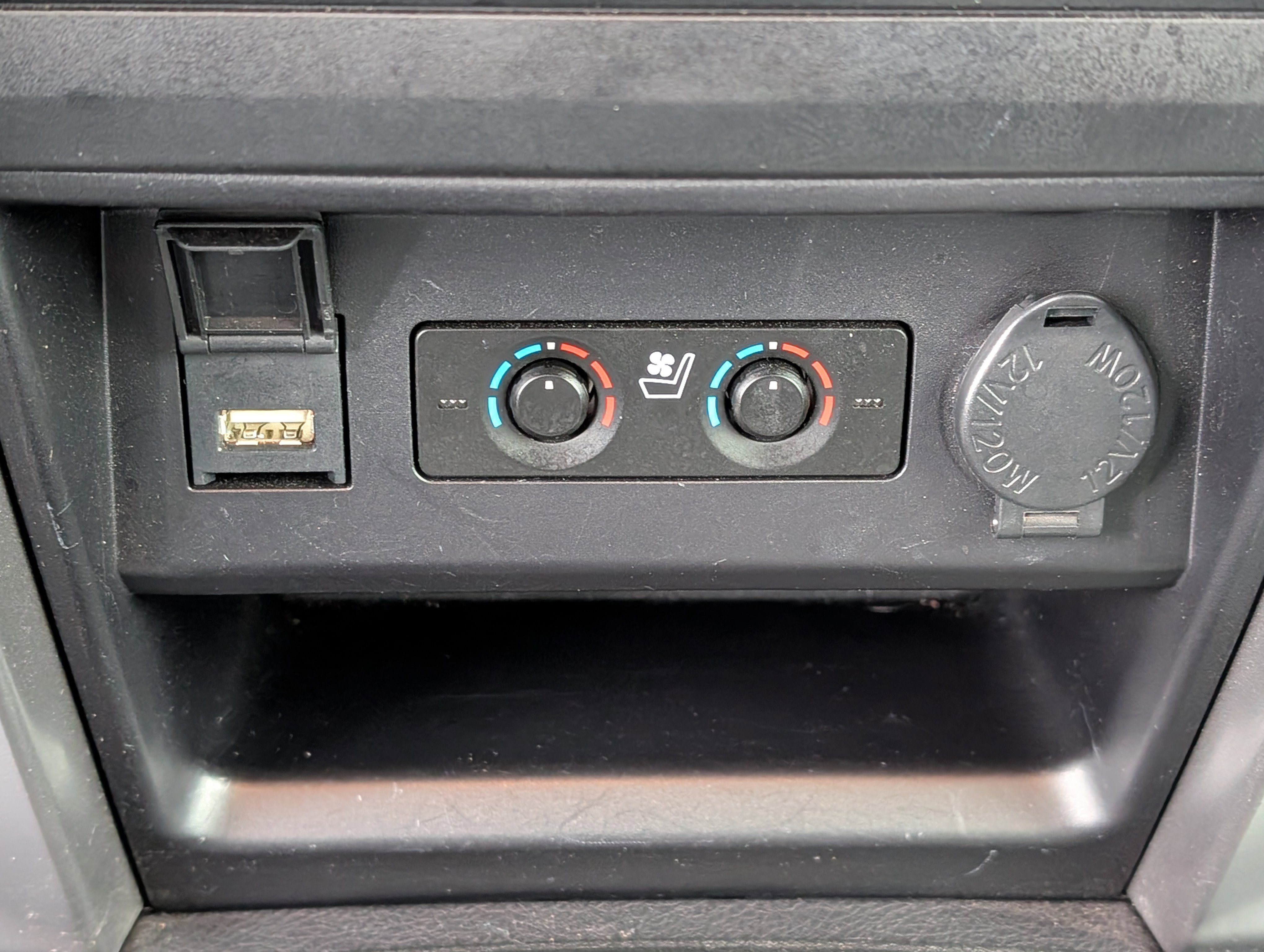 Used 2022 Toyota 4Runner Limited image 27