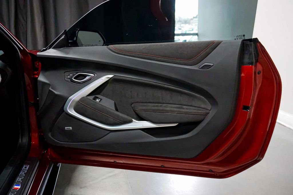 Used 2021 Chevrolet Camaro ZL1 image 41
