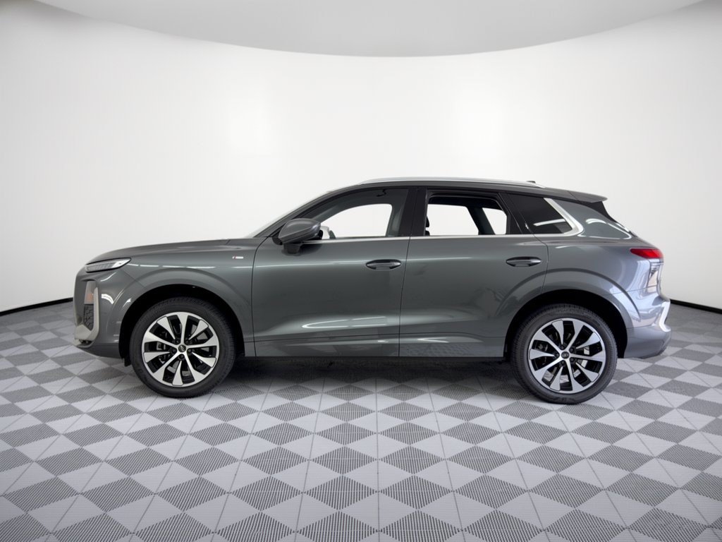 Used 2026 Audi Q3 quattro 2.0T AWD/4WD image 2