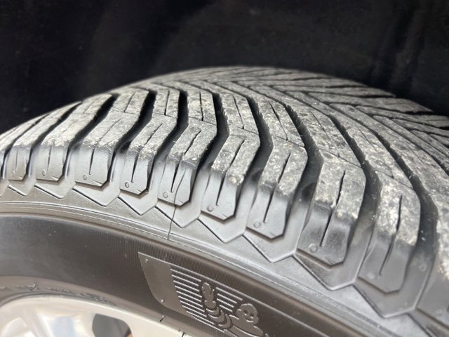 Used 2018 Buick Enclave Premium w/ Experience Buick Package image 28