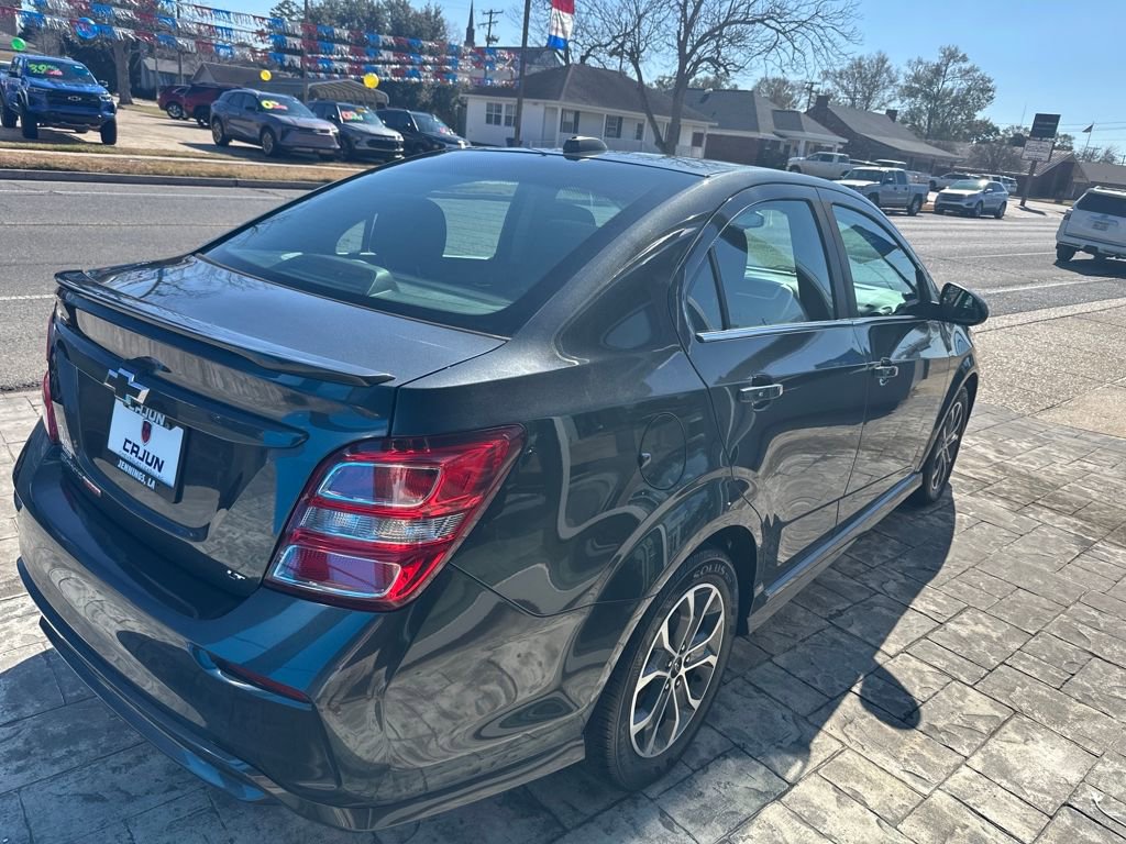 Certified 2018 Chevrolet Sonic LT w/ Convenience Package image 5