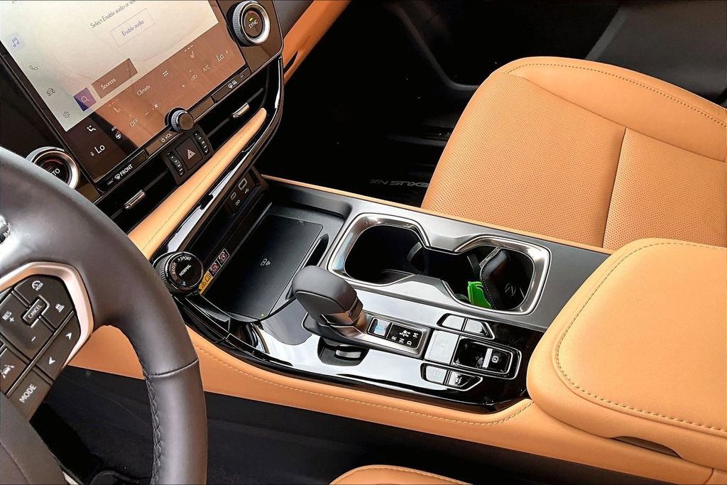 Used 2026 Lexus NX 350 350 Base w/ Accessory Package (Z1) image 18