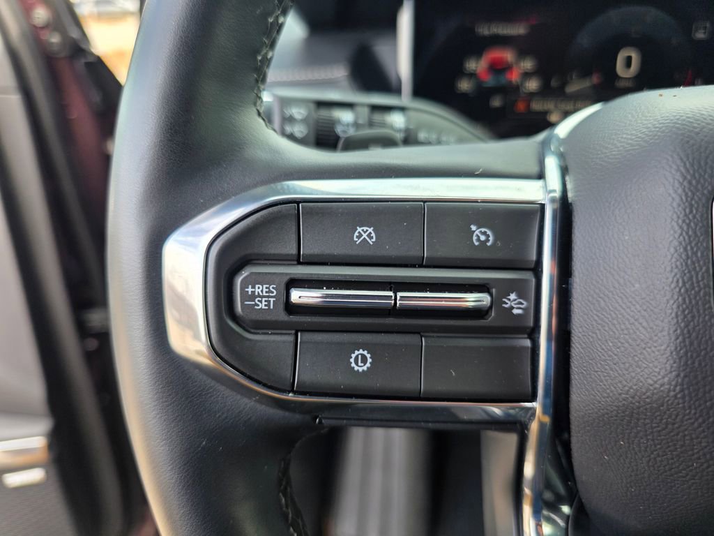 Used 2025 GMC Acadia Elevation image 24