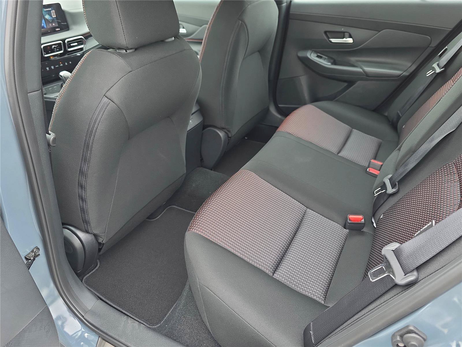 New 2026 Nissan Sentra SR w/ Floor Mat Package FWD image 30
