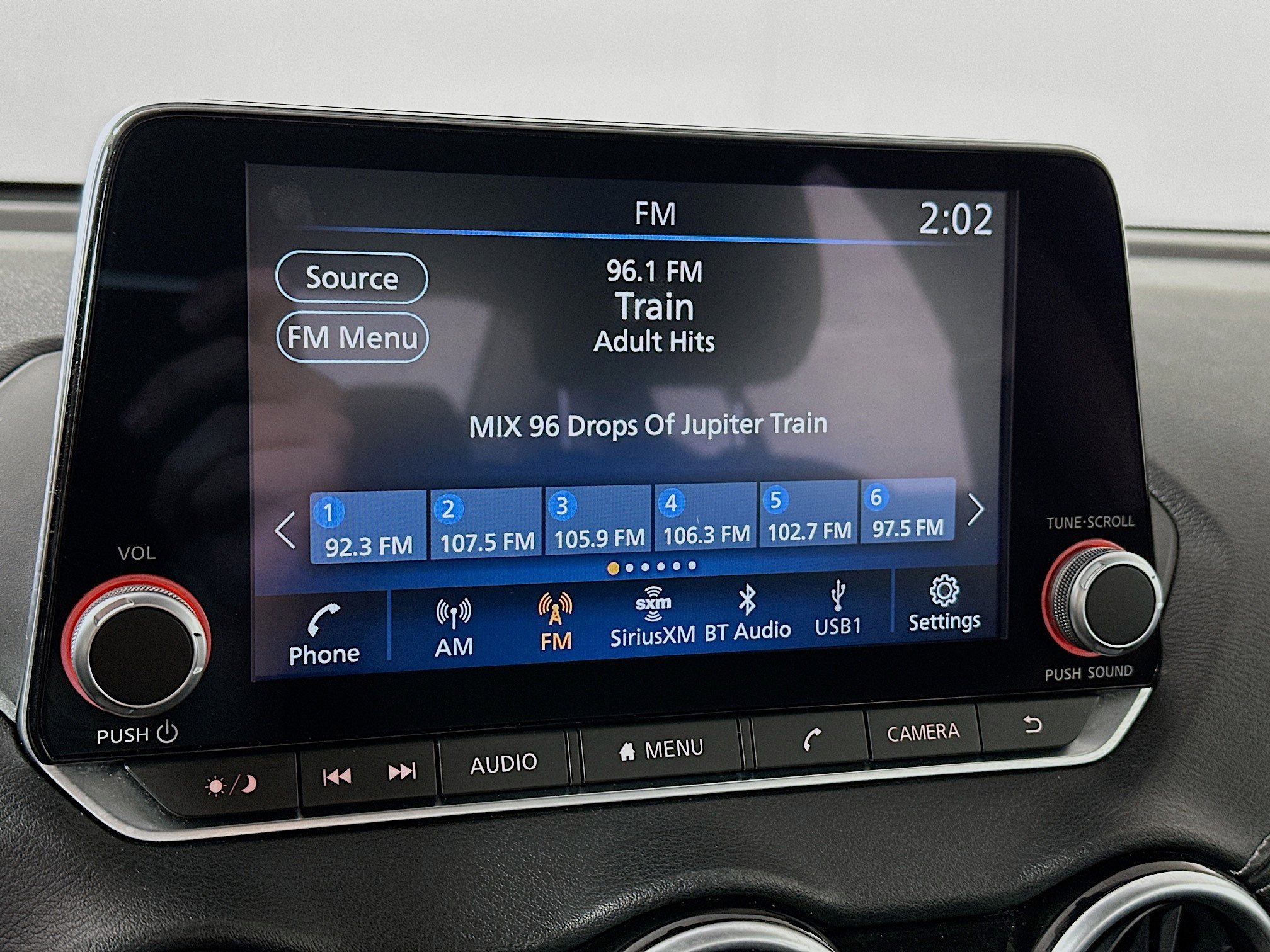 Used 2024 Nissan Sentra SV FWD image 14