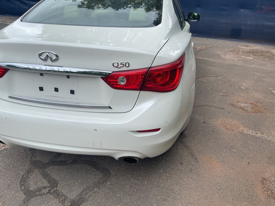 Used 2016 INFINITI Q50 3.0t Premium w/ Driver Assistance Package RWD image 11