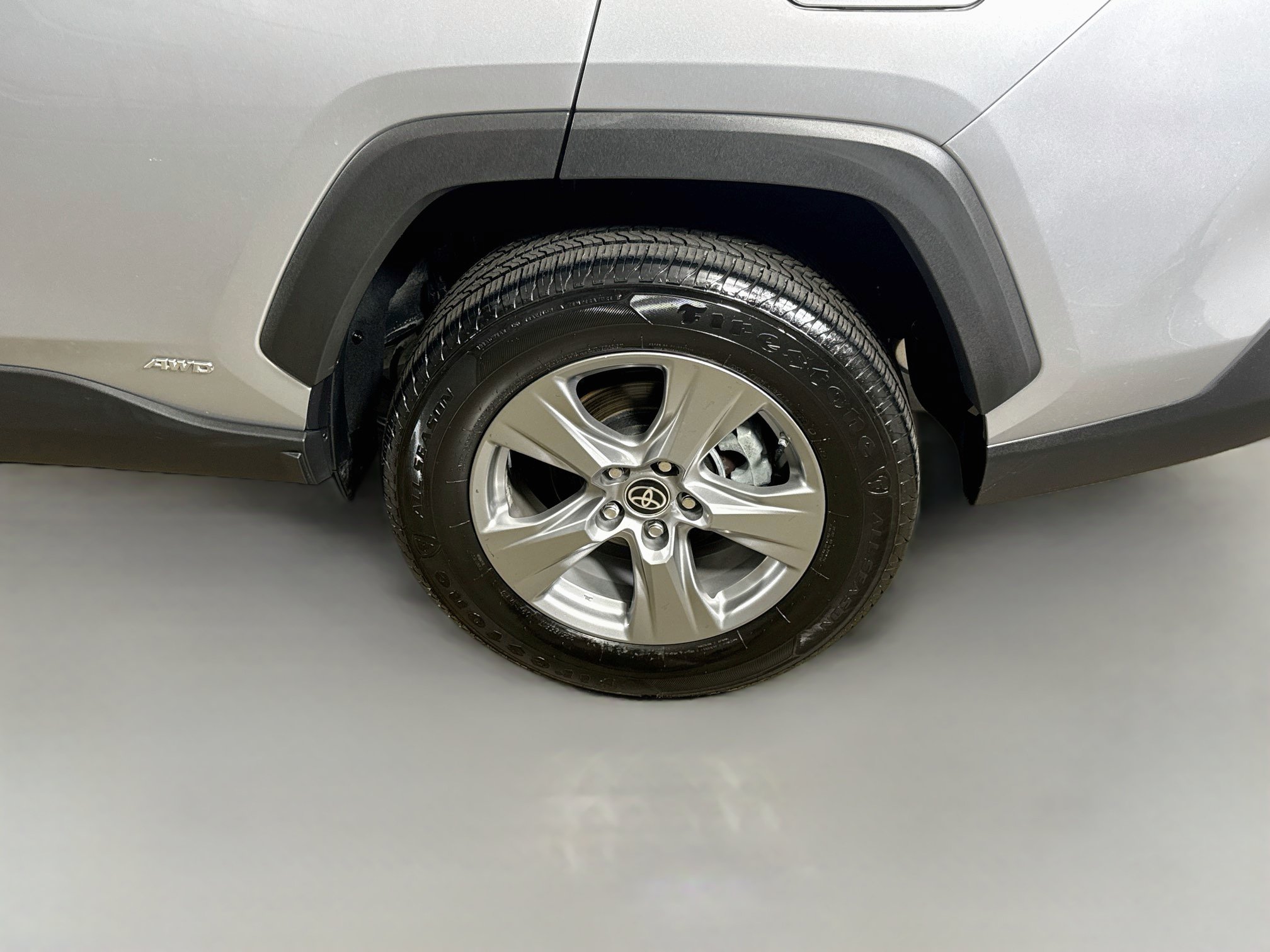 Certified 2024 Toyota RAV4 LE AWD/4WD image 28