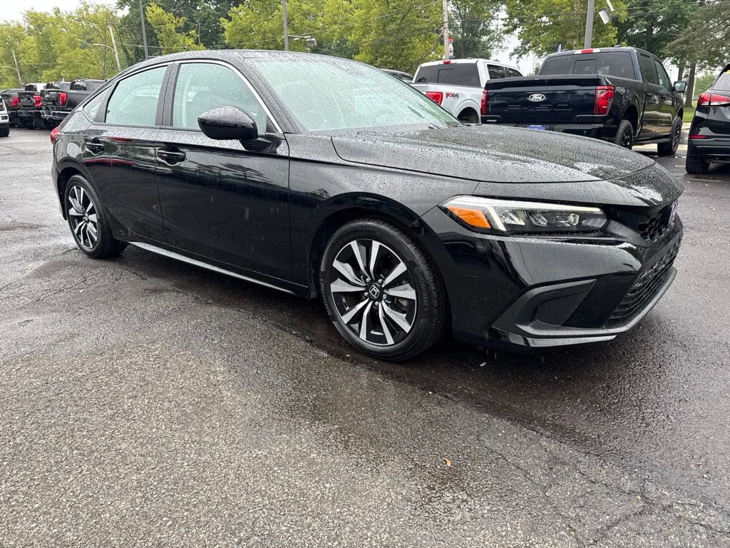 Used 2024 Honda Civic EX-L image 3
