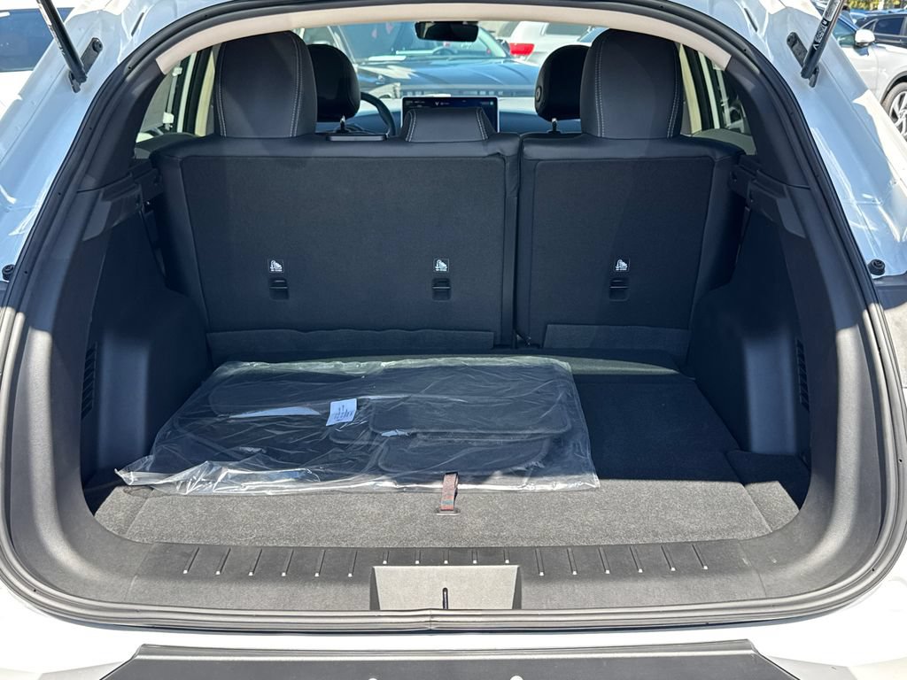 New 2027 VinFast VF 8 Eco AWD/4WD image 11