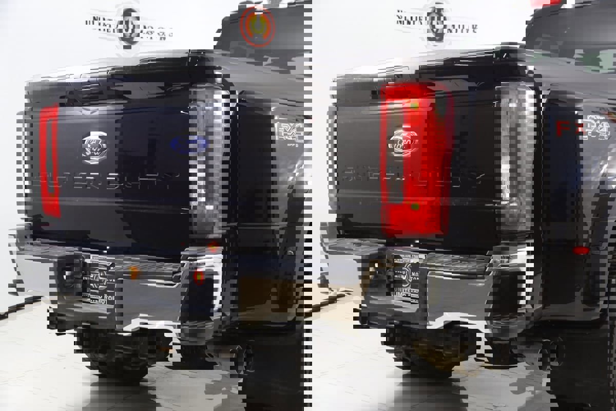 Used 2023 Ford F450 XLT w/ FX4 Off-Road Package image 40