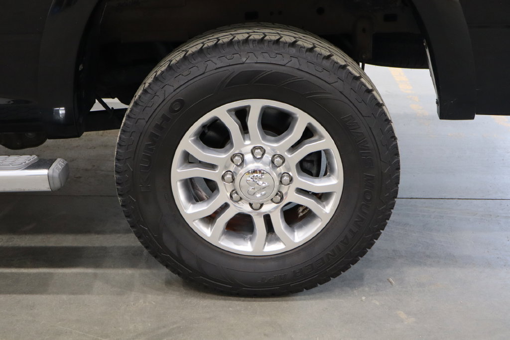Used 2015 RAM 2500 Laramie AWD/4WD image 38