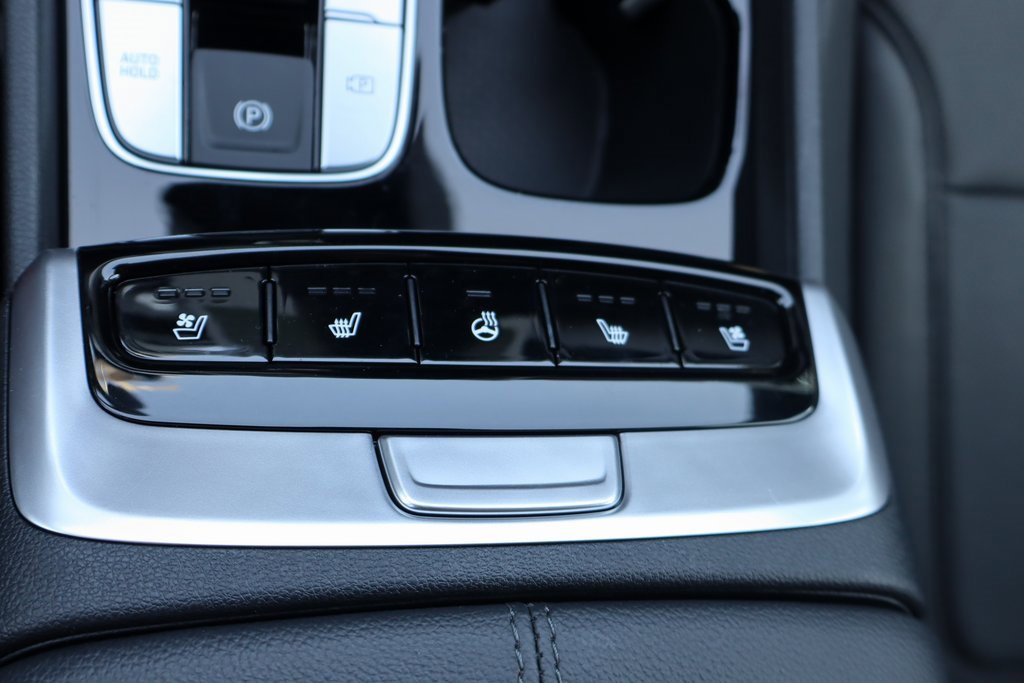 Used 2023 Hyundai Santa Cruz Limited image 13