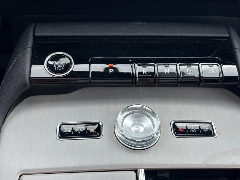 New 2026 Lincoln Navigator Reserve AWD/4WD image 23