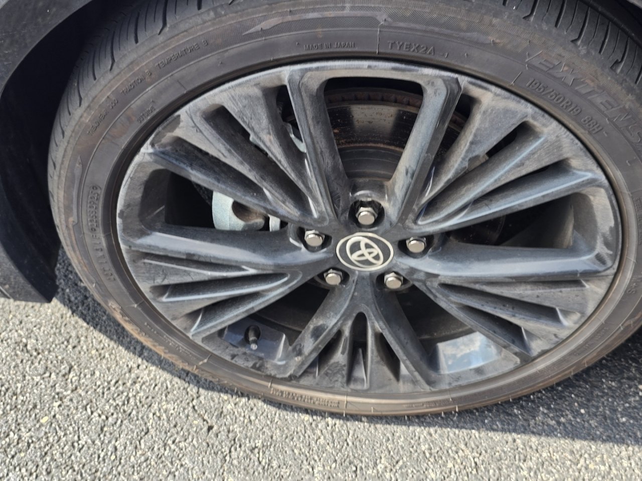 Used 2026 Toyota Prius AWD image 25