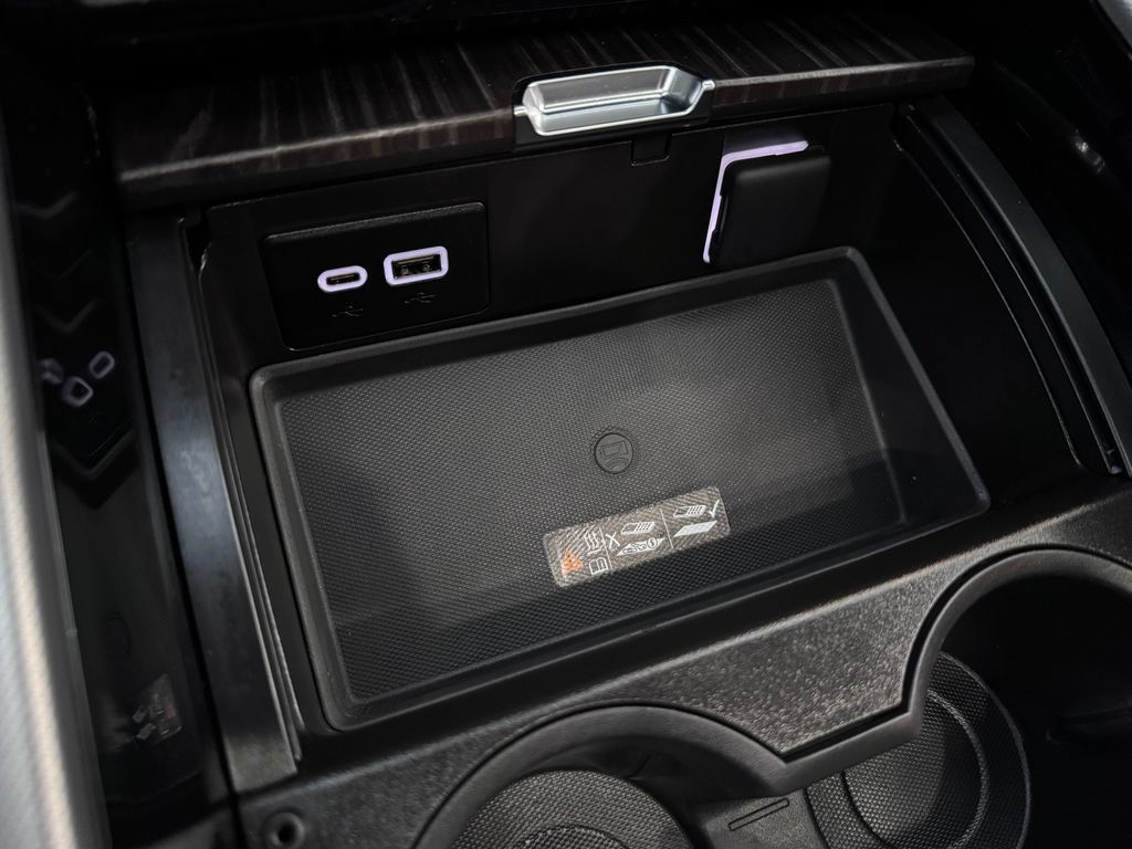 Certified 2024 GMC Yukon Denali AWD/4WD image 28