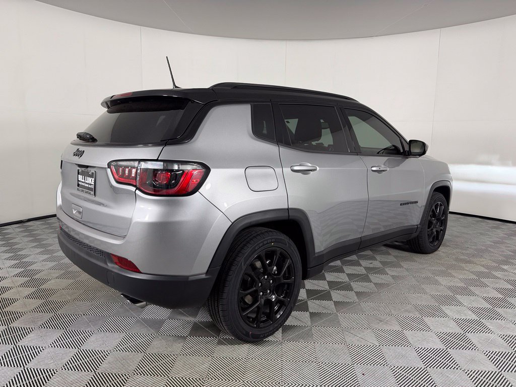 Used 2022 Jeep Compass Latitude w/ Convenience Group FWD image 9