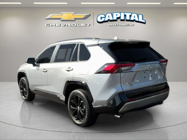 Used 2025 Toyota RAV4 SE w/ Convenience Package AWD/4WD image 3