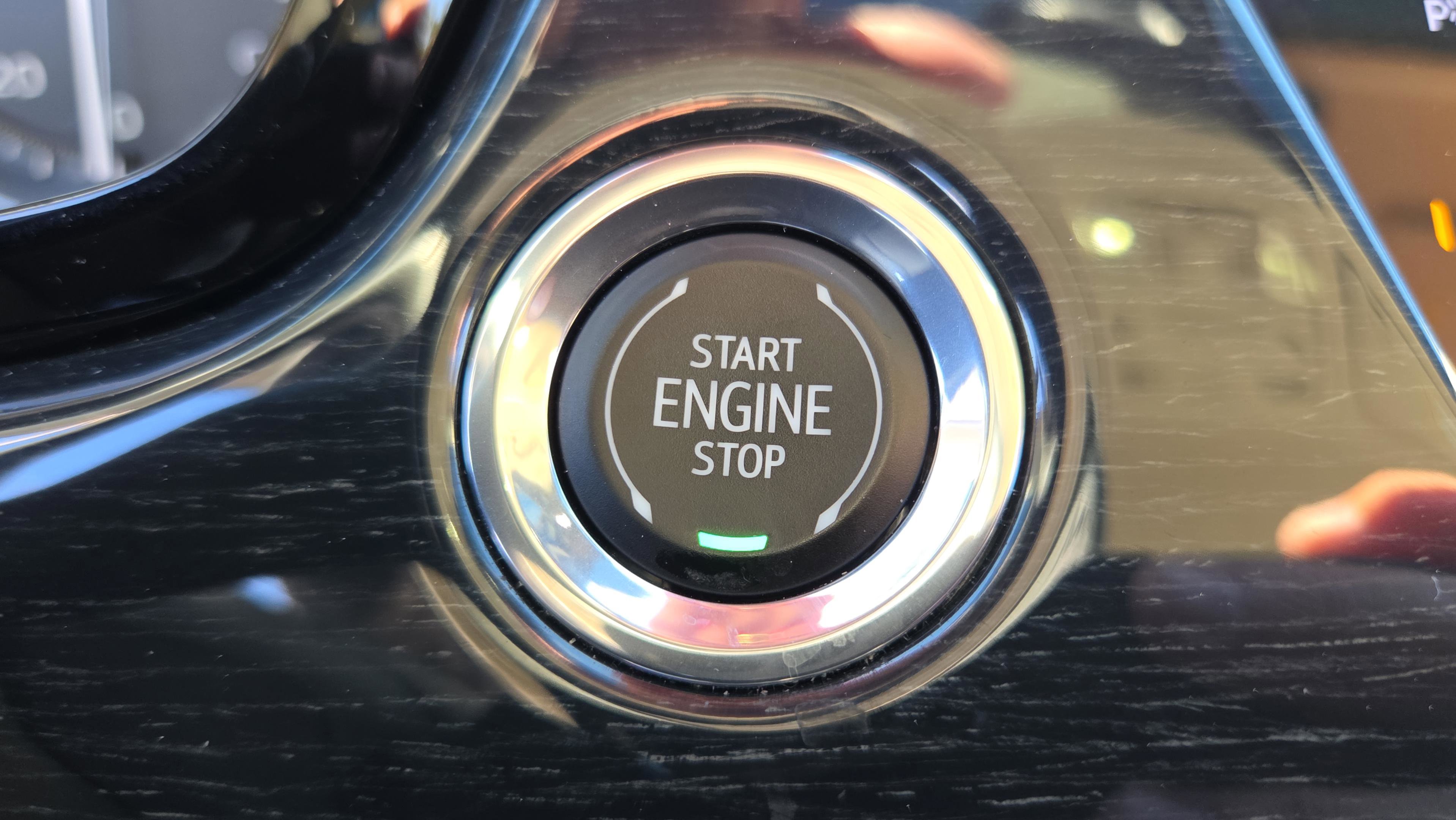 Used 2024 Cadillac XT6 Premium Luxury w/ Technology Package image 20