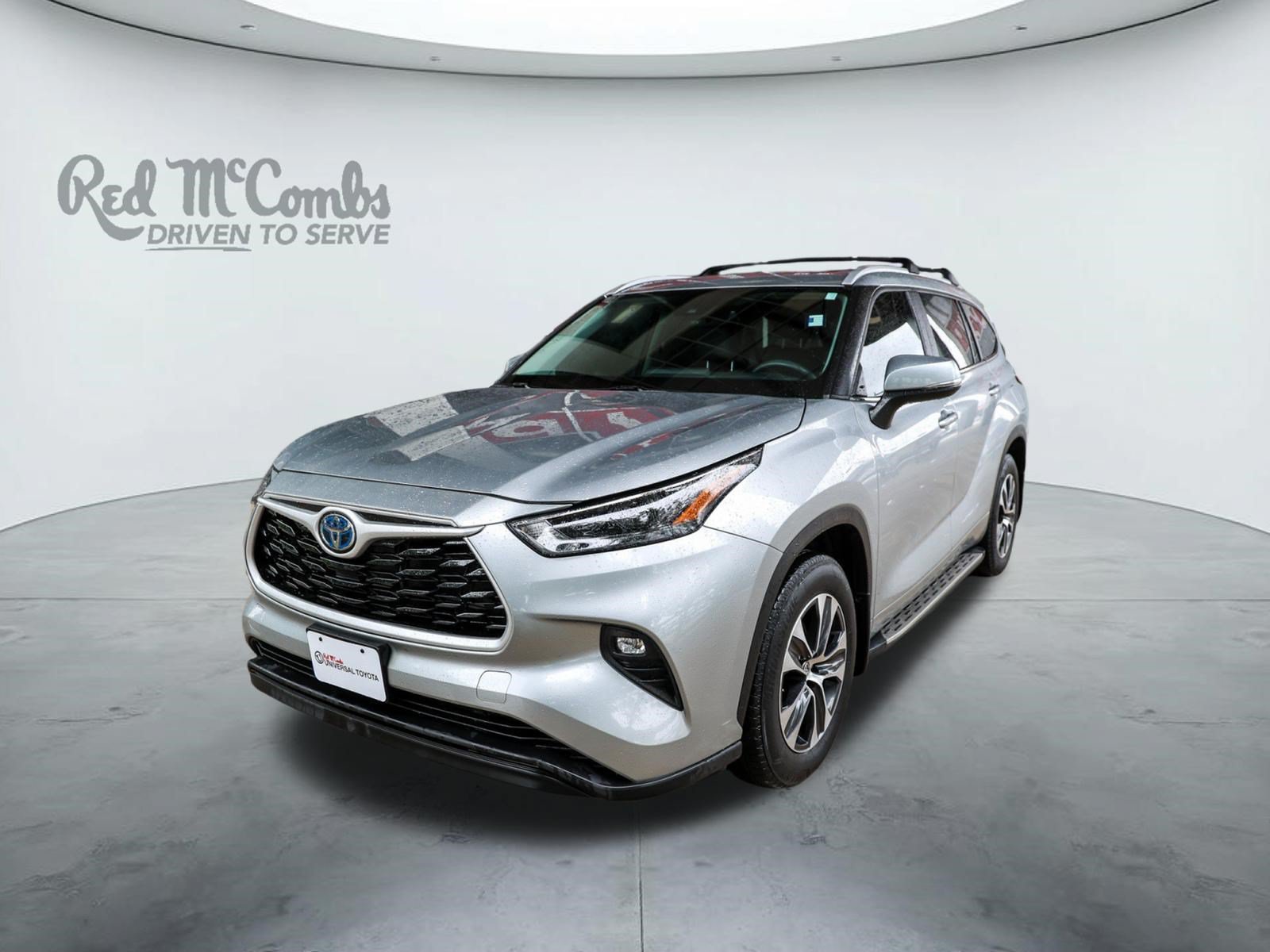 Used 2023 Toyota Highlander XLE FWD image 1