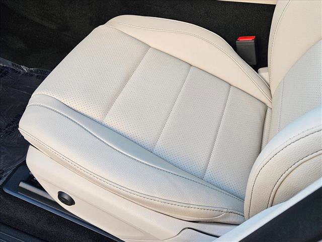 New 2026 Mercedes-Benz C 300 Sedan image 4